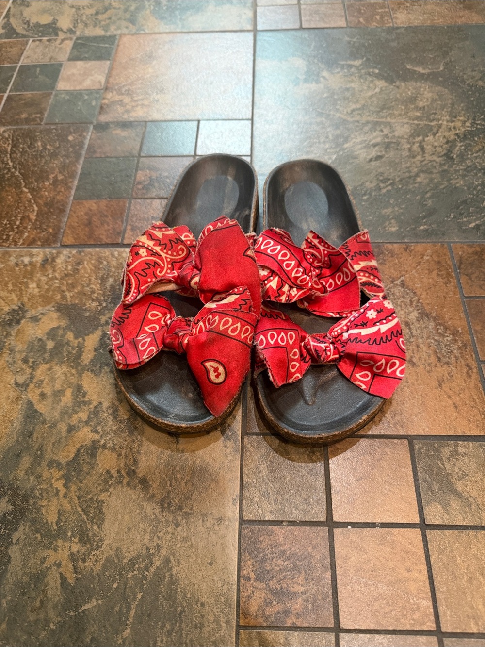 Woman’s Red Bandana Bow Slide Sandals